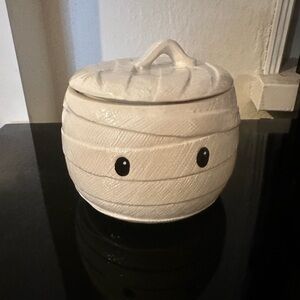 White Mummy Ceramic Jar